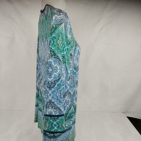 Dress Barn blouse size XL. - Picture 3 of 6